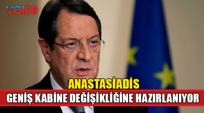 Anastasiadis geniş kabine değişikliği için hazırlık yapıyor