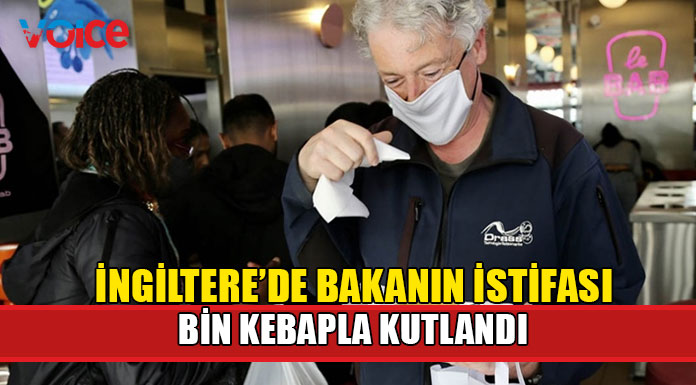 İngiltere'de bakanın istifasını bin kebap dağıtarak kutladılar