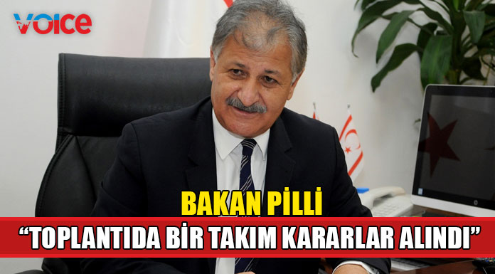 Pilli, uzmanlar ve başhekimlerle toplantı gerçekleştirdi