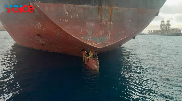 Spanish coastguard finds stowaways on ship rudder