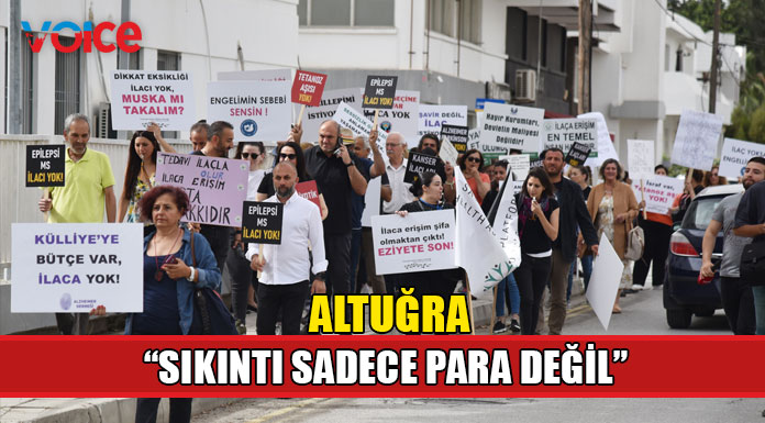 Sağlık Dernekleri Platformu, Maliye ve Sağlık Bakanlığı önünde eylem yaptı
