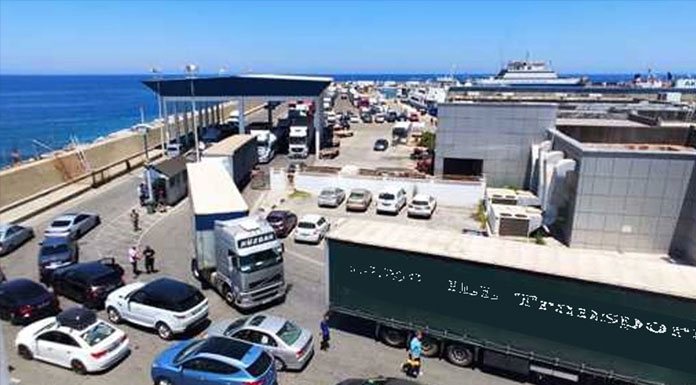 Girne Limanı’nda bir aracı gümrük işlemlerini tamamlamadan çıkaran 2 kişi tutuklandı