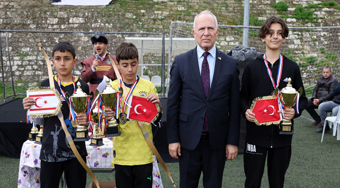 Şampiyon Melekler anısına okçuluk yarışması düzenlendi