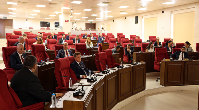 Tasdik Memurları Yasa Tasarısı onaylandı