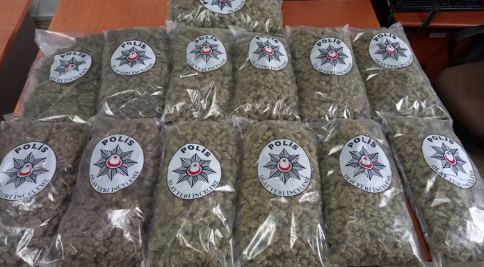 13 kilo uyuşturucu ile yakalandı!