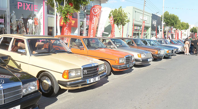 Yenikent Bulvarı klasiklerle doldu, taştı