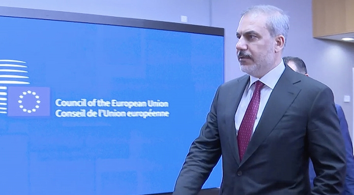 Fidan "Kıbrıs sorunuyla Türkiye-AB ilişkileri arasında bir bağ kurulmasının sağlıklı bir yöntem değil"