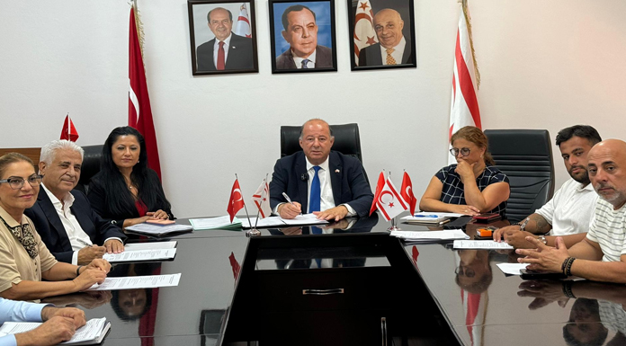 Üç yeni sağlık merkezi için imzalar atıldı