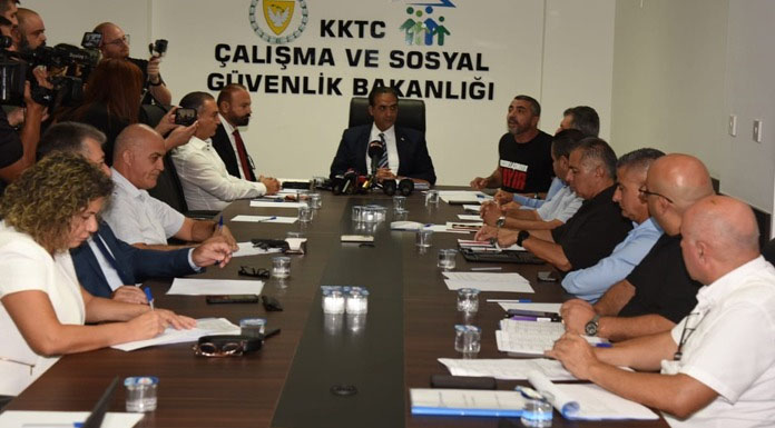 Asgari ücret toplantısı yarına ertelendi