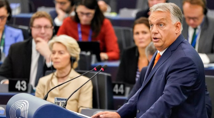 AP Genel Kurulu'nda Orban ve Leyen gerginliği