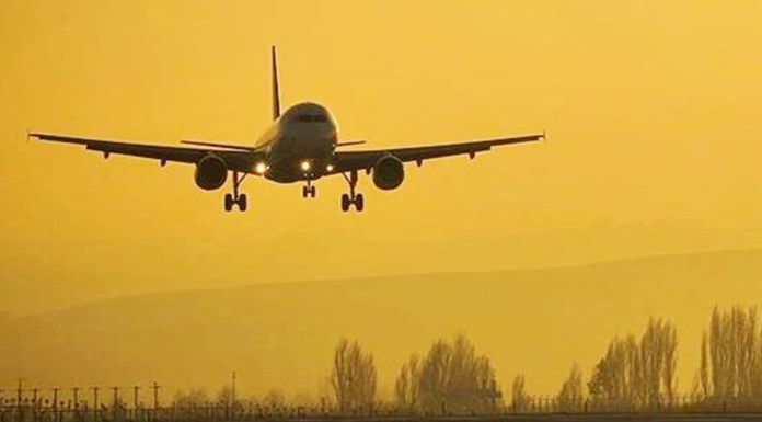 İran'da tüm uçuşlar yarına kadar iptal edildi