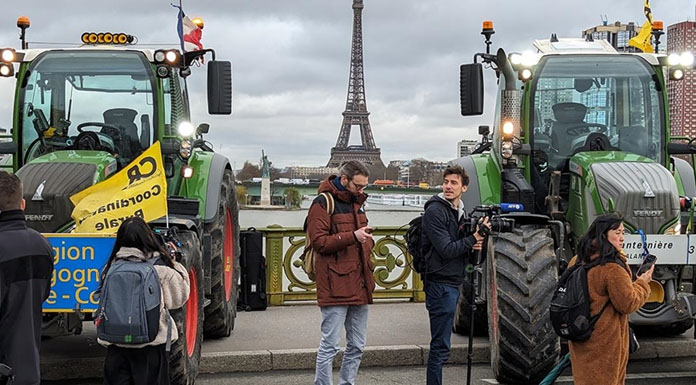 Fransa'da çiftçiler, MERCOSUR ticaret görüşmelerine karşı eylemde