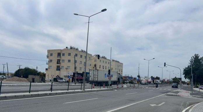 Demirhan-Balıkesir dört yol kavşağı ile trafik ışıkları, yarın devreye giriyor