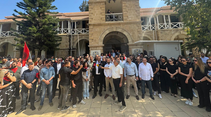 İki öğretmen sendikasının, Disiplin Tüzüğü’ndeki düzenlemeye karşı açtığı dava 22 Mayıs’a ertelendi