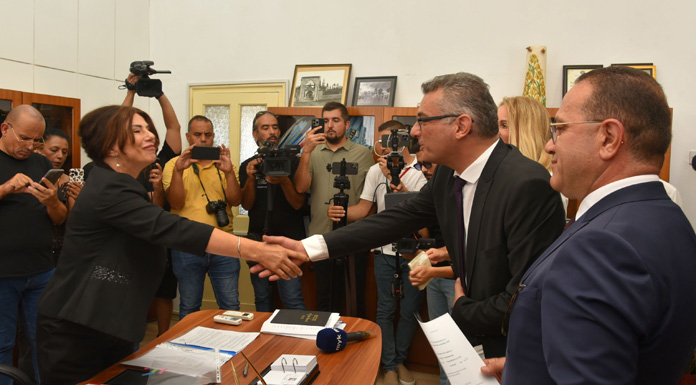 Erhürman, adaylık başvurusunda bulundu