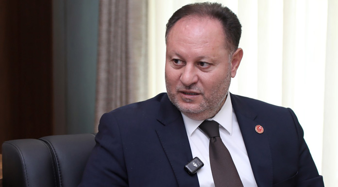 Öztürkler “Hristodulidis'in ithamları ahlâki zafiyetin göstergesidir”