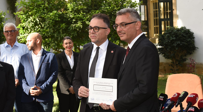 “Anayasa’nın ve hukukun üstünlüğünü korumaktan bir dakika bile vazgeçmeyeceğim”