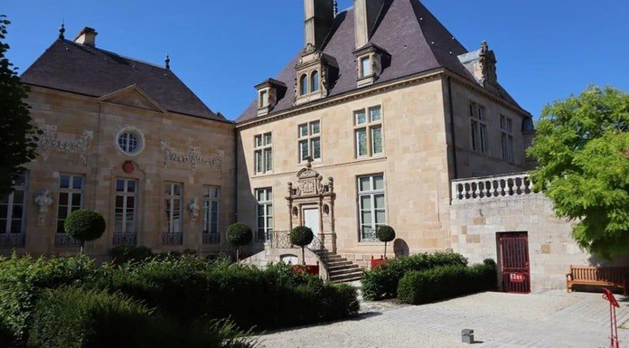Fransa'da Louvre'un ardından Denis Diderot müzesi de soyuldu