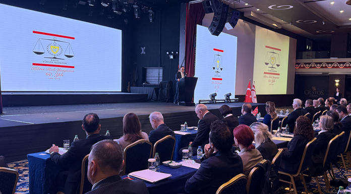“Anayasal İfade Özgürlüğü ile Sosyal Medyanın Kesişimi” konulu konferansı başladı
