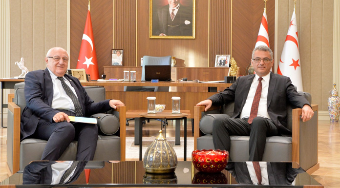 Cumhurbaşkanı Erhürman, İyi Parti Uluslararası İlişkiler Başkanı Erozan ile görūştü