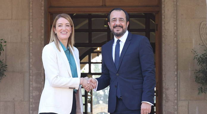Hristodulidis Metsola ile görüştü “Ankara’ya iki davet”