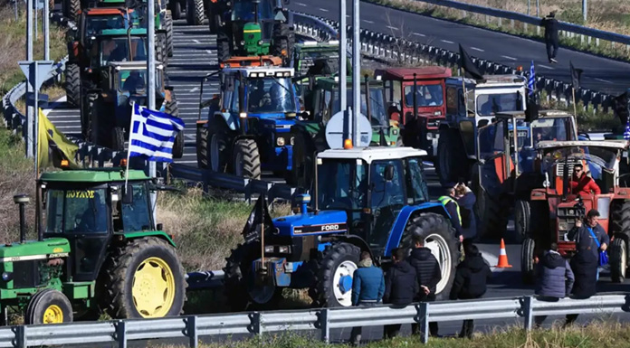 Yunanistan'da eylemci çiftçiler, 48 saat yol ve sınır kapılarını kapatma kararı aldı