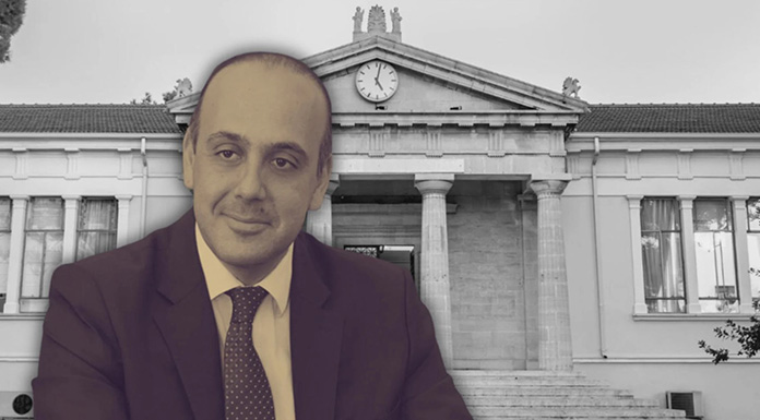 Güney'de iki belediye başkanı açığa alındı