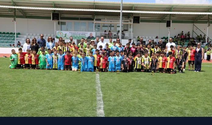 Arkın Başat anısına futbol turnuvası düzenlendi